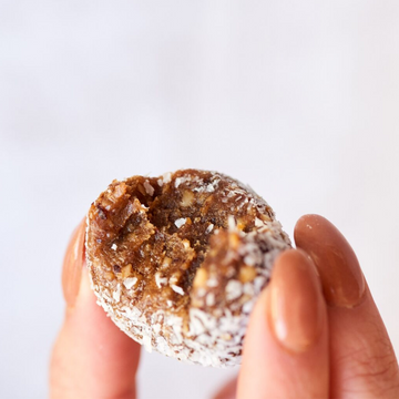 Hot Cross Bun Protein Balls